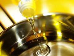 Buy Oil Press To Make Vegetable Oil In Your Kitchen