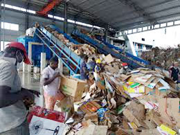 Wastepaper baling press