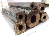 What are the types of straw briquette press?