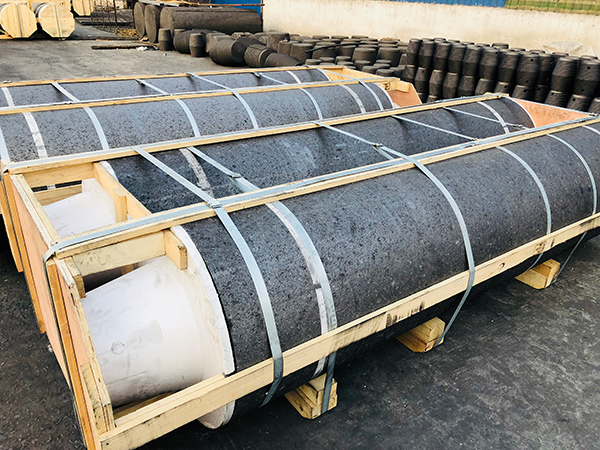 Graphite electrode packaging