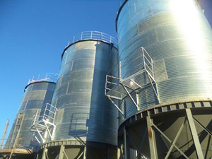 storage silo in wheat flour mill plant